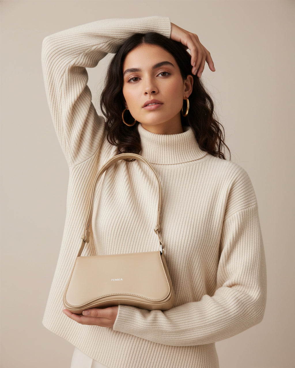 Lightweight Curved Shoulder Bag